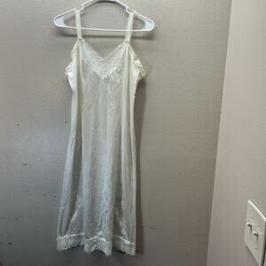 Deena Vintage Slip White Satin Lace Coquette Nightgown Dress Size 34 80s‎